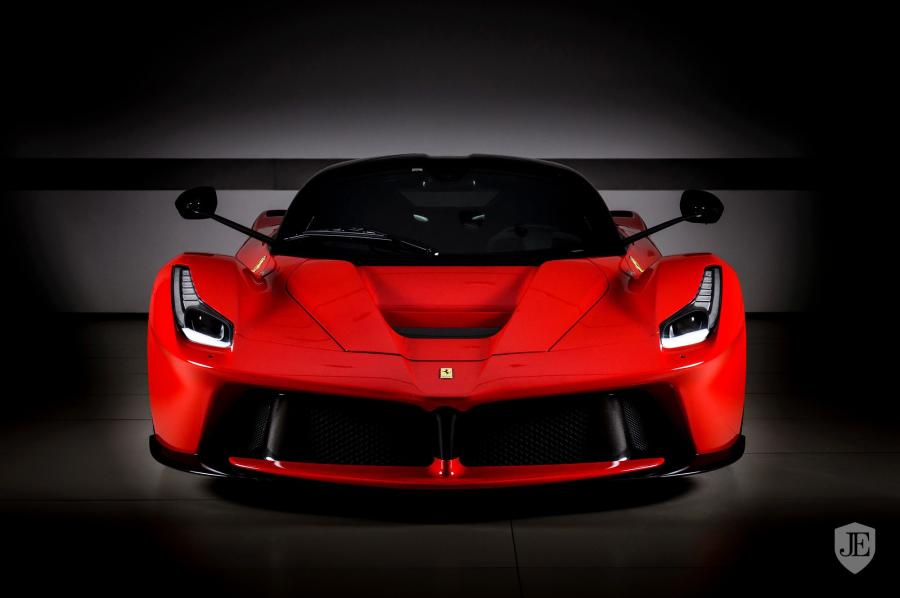  Ferrari LaFerrari Rosso Corsa 2014 года  (фото 2 из 19)
